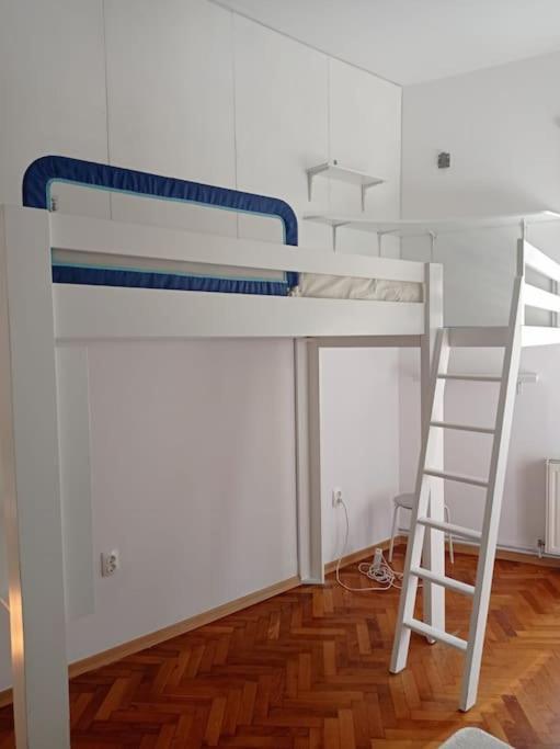 Zagreb Central 2Br + Parking 외부 사진